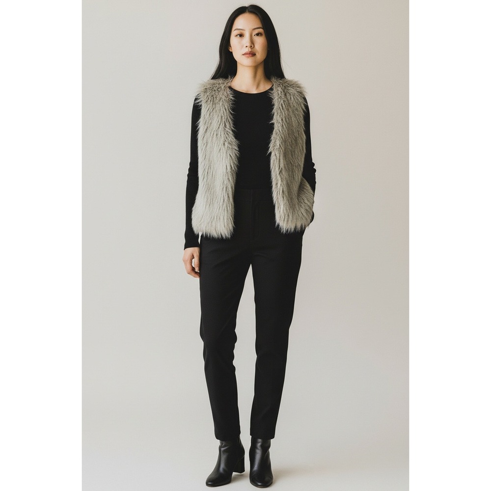 Volcom Unity Collective Elena Hight Grey‎ Faux Fur Vest Womens Medium